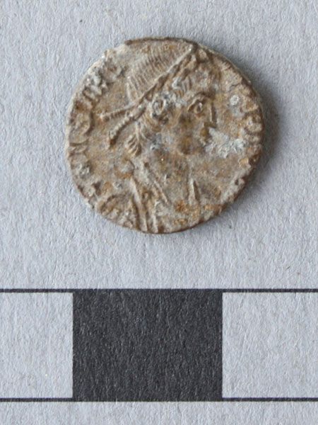 Fliess - Römische Münze (Aes). Konstantinische Dynastie (1. Hälfte 4. Jahrhundert).